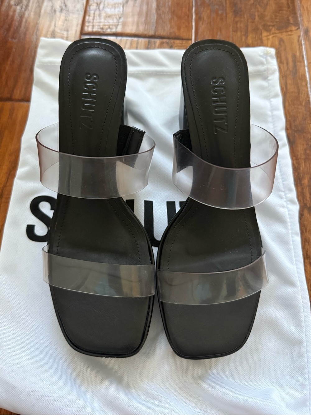 Schutz Sandals NWOT
